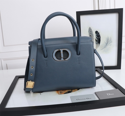 หนังลูกวัวแบรนด์ Dior กระเป๋าถือสุภาพสตรีขนาดกลาง St Honoré Tote D6718