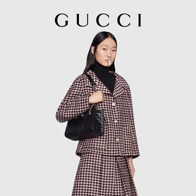กระเป๋าหนังสีดำ GG Marmont Medium Matelassé Tote Custom Branded