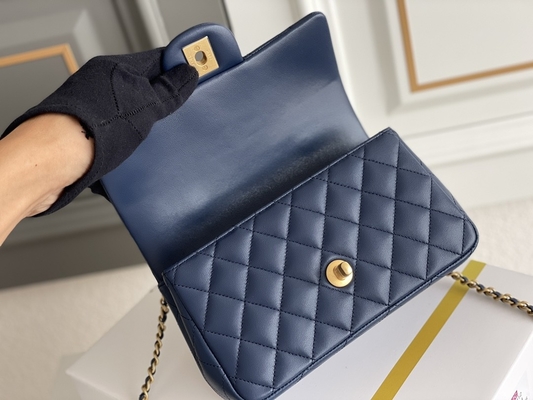 Caviar Chanel Mini Rectangular Caviar 2020 หนังแกะแบบมีลายและโลหะสีทอง