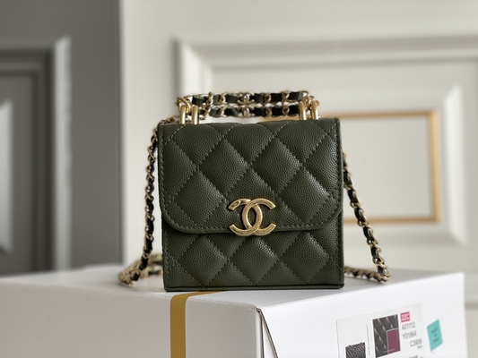 Classic Gold Double C Grain Leather Chanel 2way Bag AP3020