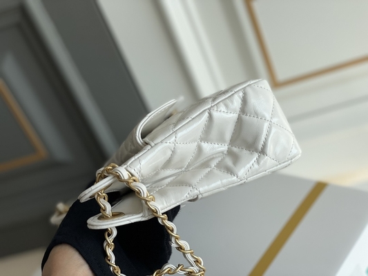 หนังลูกวัวสีขาวคลาสสิก กระเป๋าแบรนด์ดัง Preloved Chanel 2023 Cruise Bags