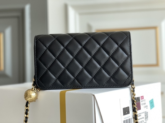 กระเป๋าสตางค์ Mini Coco Chanel WOC กระเป๋าคลัทช์สีดำบนสายโซ่ CF20