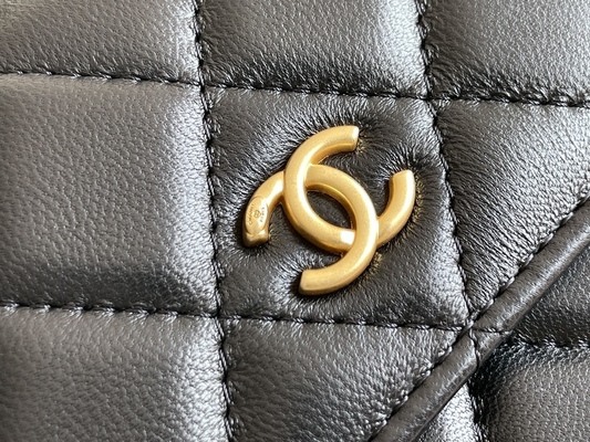 กระเป๋าสตางค์ Mini Coco Chanel WOC กระเป๋าคลัทช์สีดำบนสายโซ่ CF20