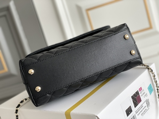 ***กระเป๋าสุภาพสตรีเย็บขอบแบรนด์ Lambskin Chanel Trapezoid Bag