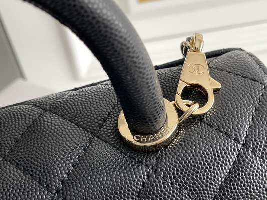 ***กระเป๋าสุภาพสตรีเย็บขอบแบรนด์ Lambskin Chanel Trapezoid Bag