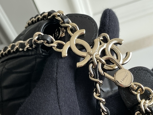 กระเป๋าสะพายข้างขนาดเล็กสายโซ่สีดำแบรนด์ Chanel Hobo กระเป๋าถือหนังลูกวัว