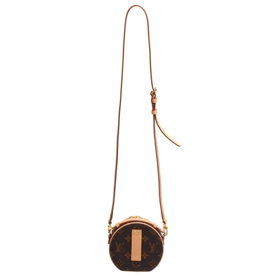 หนังลูกวัวลายเกรน โมโนแกรม แคนวาส LV Lockme Tender Bag M44699