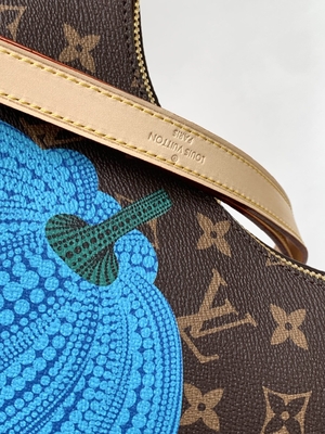 กระเป๋า Monogram LV Boulogne ผ้าแคนวาสเคลือบพิมพ์ลายฟักทอง