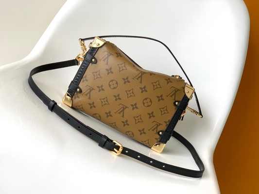 ผ้าใบเคลือบ Cruise Presbyopia Louis Vuitton M46358 LV Side Trunk Monogram กระเป๋าสะพายไหล่