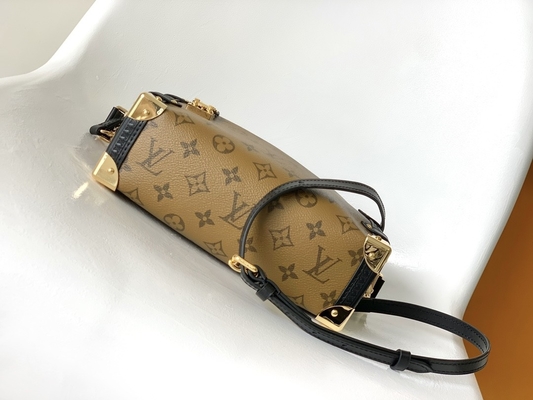 ผ้าใบเคลือบ Cruise Presbyopia Louis Vuitton M46358 LV Side Trunk Monogram กระเป๋าสะพายไหล่