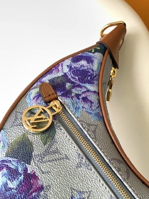 กระเป๋าสะพายข้าง Underarm Mini Branded Louis Vuitton Loop Hobo Bag 2022