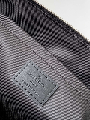 บุรุษแบรนด์เนม LV Keepall BandoulièRe 25 Checkerboard Messenger Bag