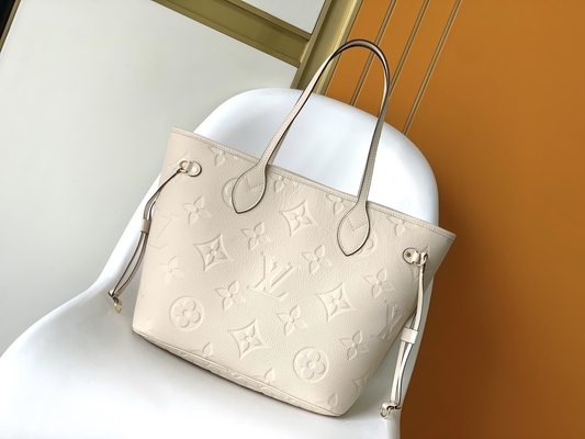 กระเป๋าโท้ท Monogram Canvas Neverfull MM Beige มือสอง