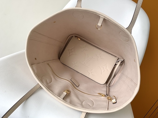 กระเป๋าโท้ท Monogram Canvas Neverfull MM Beige มือสอง