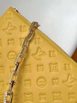 ดอกทานตะวัน Monogram Embossed Custom Branded Bags Coussin PM Louis Vuitton Puffy Lambskin