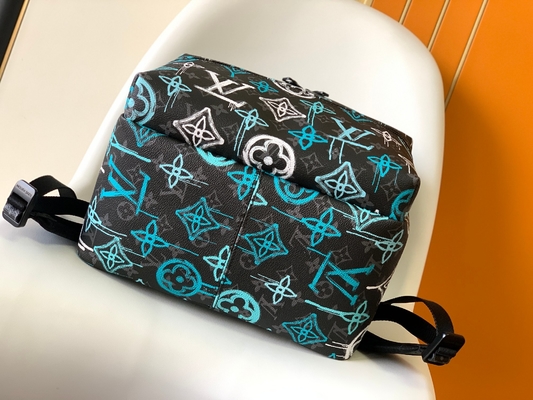 กระเป๋าเป้แบรนด์ดีไซเนอร์ Multicolor Discovery LV Graffiti Bag Green
