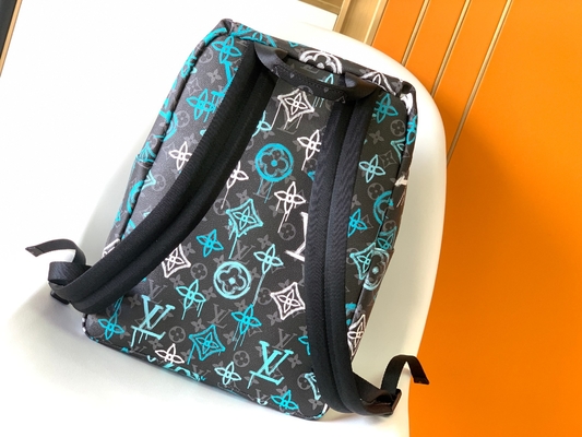 กระเป๋าเป้แบรนด์ดีไซเนอร์ Multicolor Discovery LV Graffiti Bag Green