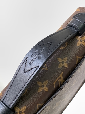 Charm S Lock Louis Vuitton Monogram Macassar Barrel กระเป๋า Messenger