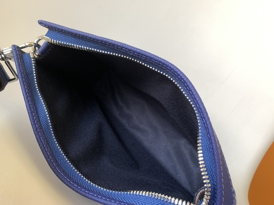 Gaston ขนาดเล็ก Louis Vuitton LV Pochette Wallet Double Zip Wearable