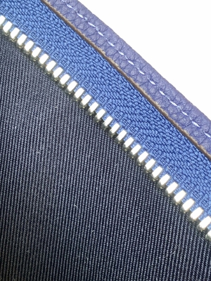 Gaston ขนาดเล็ก Louis Vuitton LV Pochette Wallet Double Zip Wearable