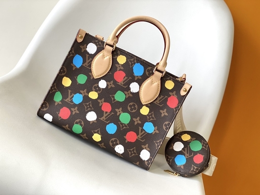 LV X Yayoi กระเป๋าแบรนด์เนมมือสอง Kusama OnTheGoMM Monogram Multicolor