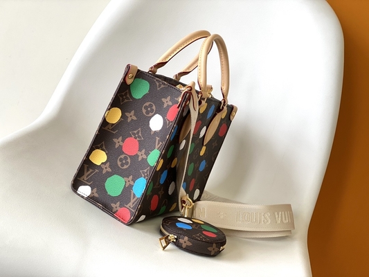 LV X Yayoi กระเป๋าแบรนด์เนมมือสอง Kusama OnTheGoMM Monogram Multicolor