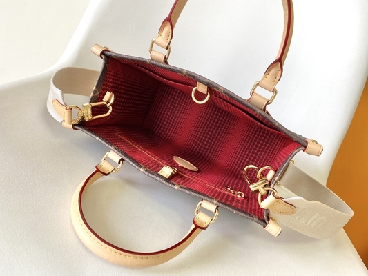 LV X Yayoi กระเป๋าแบรนด์เนมมือสอง Kusama OnTheGoMM Monogram Multicolor