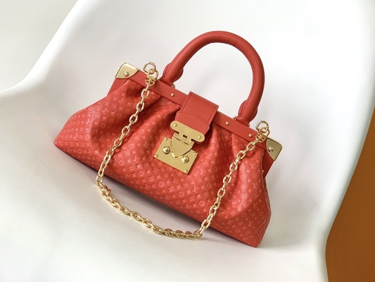 กระเป๋าคลัทช์ Louis Vuitton M45571
