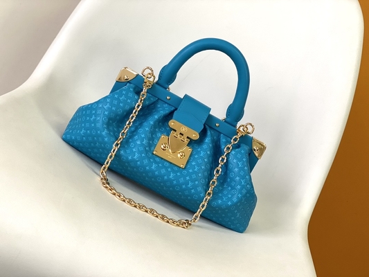 กระเป๋าคลัทช์ Louis Vuitton M45571