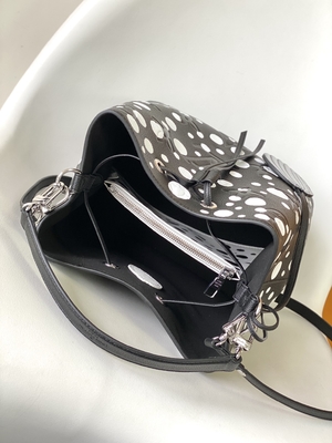 สุภาพสตรี สีขาว สีดำ NéOnoé MM Louis Vuitton Yayoi Kusama กระเป๋าถือ