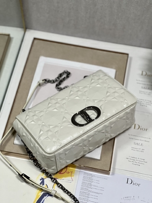 CHRISTIAN DIOR กระเป๋าสะพายข้างขนาดเล็ก กระเป๋าถือ ยี่ห้อ CARO M9241 BANK 030