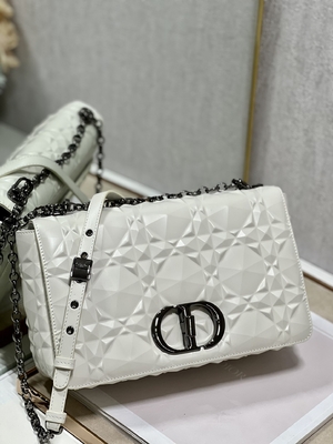 CHRISTIAN DIOR กระเป๋าสะพายข้างขนาดเล็ก กระเป๋าถือ ยี่ห้อ CARO M9241 BANK 030