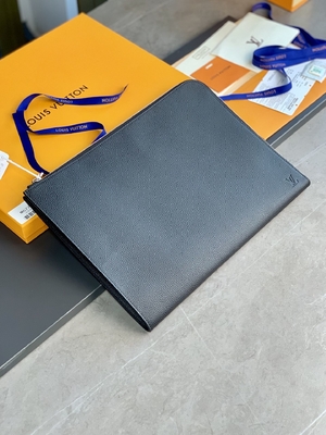 ดีไซเนอร์ Louis Vuitton Pochette Jour GM Cuir Taurillon Leather In Black Noir Purses