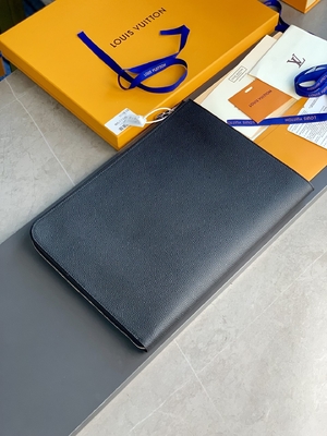 ดีไซเนอร์ Louis Vuitton Pochette Jour GM Cuir Taurillon Leather In Black Noir Purses