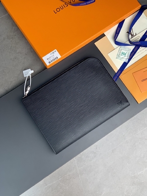 ดีไซเนอร์ Louis Vuitton Pochette Jour GM Cuir Taurillon Leather In Black Noir Purses
