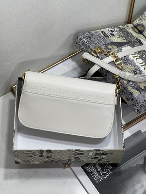 กระเป๋าสุภาพสตรี Dior Micro Montaigne 30 หนังสีขาว Custom
