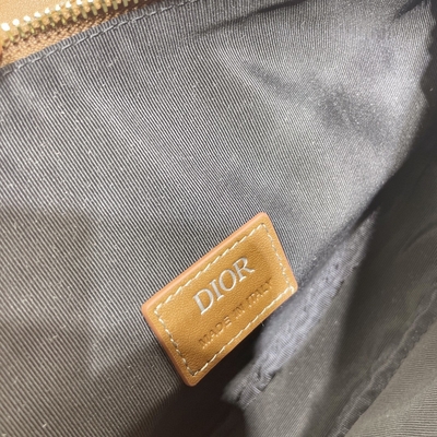 กระเป๋าสะพายข้าง CD Saddle Diamond Canvas And หนังเรียบ Dior Wallet Saddle