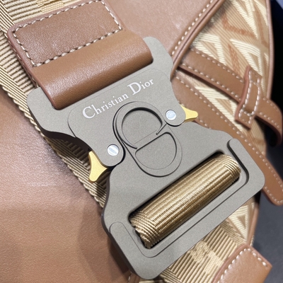 กระเป๋าสะพายข้าง CD Saddle Diamond Canvas And หนังเรียบ Dior Wallet Saddle