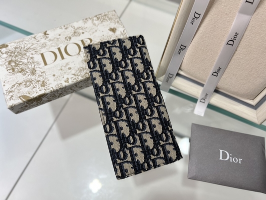 กระเป๋าสตางค์ผู้ชาย CD Christian Dior ลายนูนแนวตั้ง Diamond Zippered