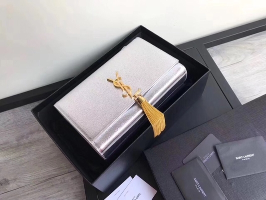 สายปรับได้ Polyester Saint Laurent YSL Woc Bag With Zipper Closure Silver