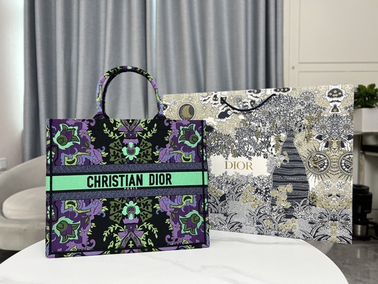 เย็บปักถักร้อยขนาดบวก Dior Maria Grazia Chiuri Bag Booktote