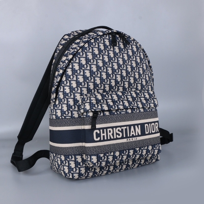 กระเป๋าสะพายหลัง Diortravel ขนาดเล็กสีน้ำเงิน Dior Oblique Jacquard