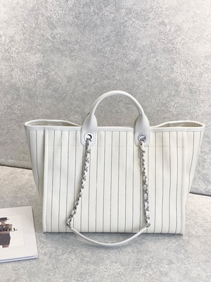 30cm 23P กระเป๋าโท้ท Chanel Deauville สีขาว Ecru Black Stripe