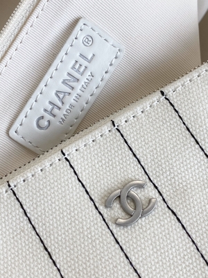30cm 23P กระเป๋าโท้ท Chanel Deauville สีขาว Ecru Black Stripe