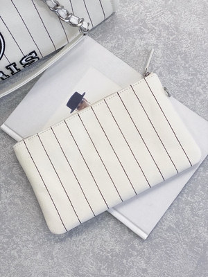 30cm 23P กระเป๋าโท้ท Chanel Deauville สีขาว Ecru Black Stripe