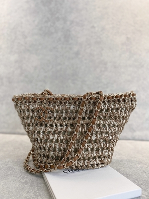กระเป๋าสะพายยี่ห้อ Cusomised 22P Chanel Straw Raffia Bag PU
