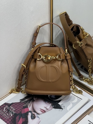 กระเป๋า C'est Dior ลายนูน Gold Saddle CD Christian Dior Sport Bag หนังลูกวัว
