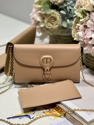กระเป๋าสะพายข้างมินิสีชานมแบรนด์ Gucci Soho กระเป๋าสะพายโซ่