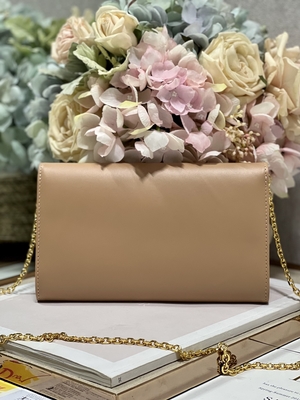 กระเป๋าสะพายข้างมินิสีชานมแบรนด์ Gucci Soho กระเป๋าสะพายโซ่